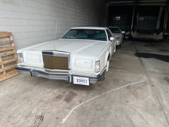 1979 Lincoln Mark V - photo 11