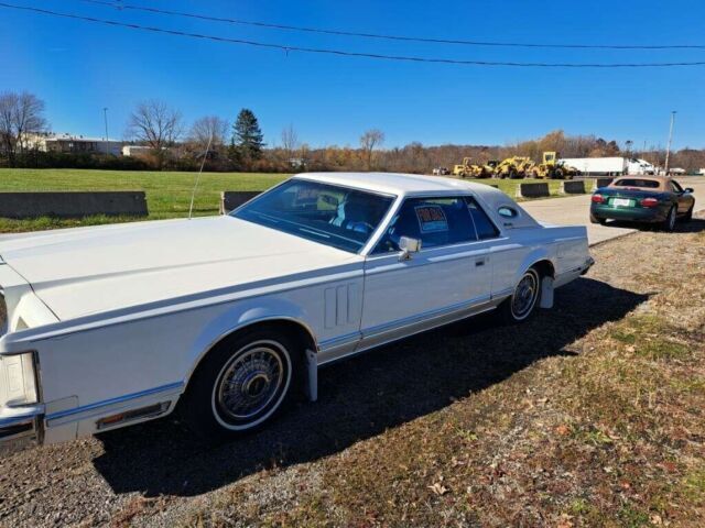 1979 Lincoln Mark V - photo 3