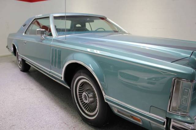 1979 Lincoln Mark Series EXTREMELY ORIGINAL LOW MILES!!! - photo 3