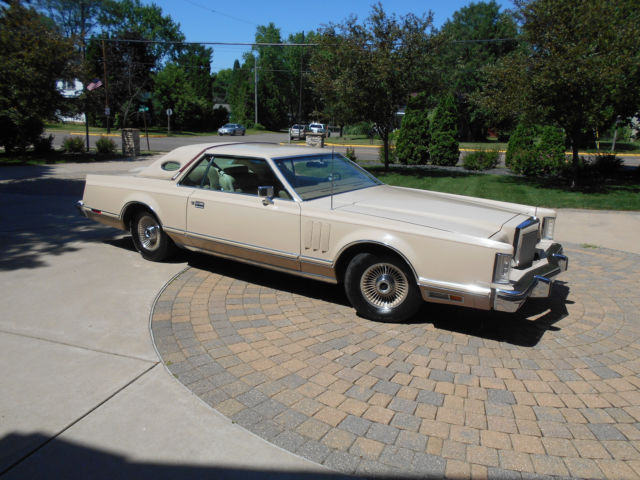 1979 Lincoln Mark Series Cartier Limited - photo 2