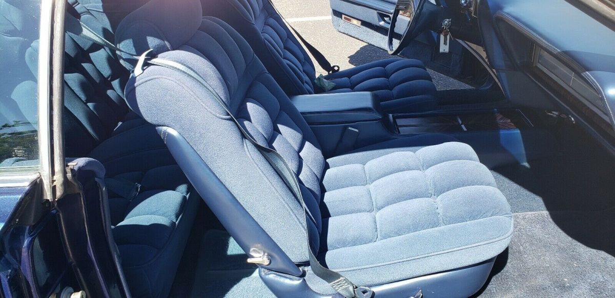 1979 Lincoln Mark V - photo 11