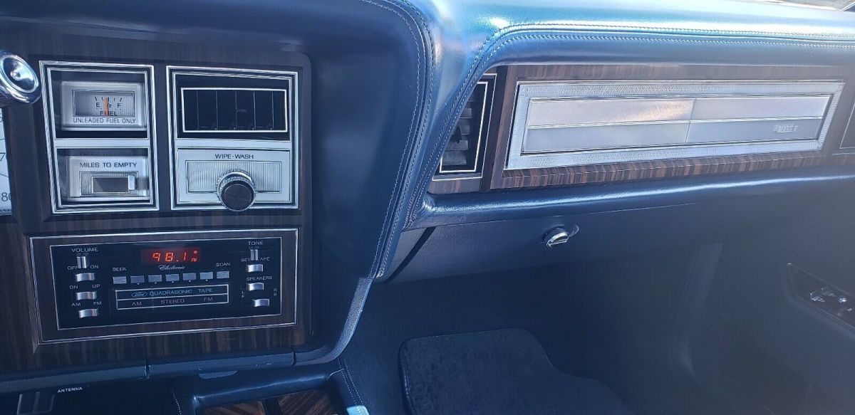 1979 Lincoln Mark V - photo 13