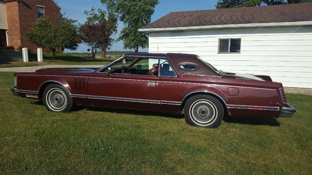 1979 Lincoln Mark V Silver - photo 2