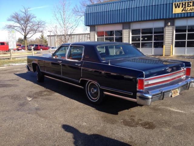 1979 Lincoln Town Car - photo 12