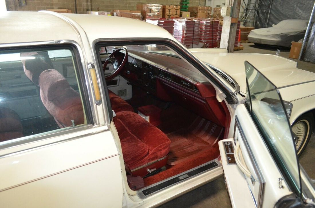 1979 Lincoln Town Car - photo 10
