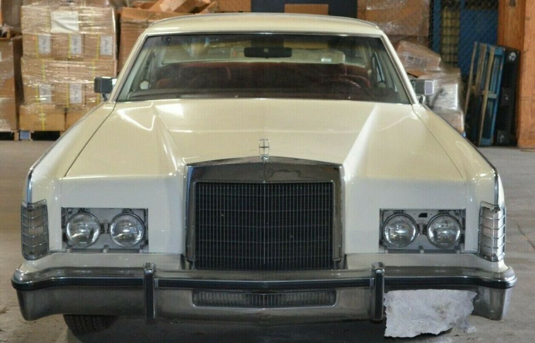 1979 Lincoln Town Car - photo 2