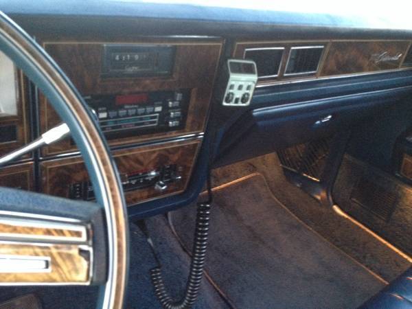 1979 Lincoln Town Car - photo 9