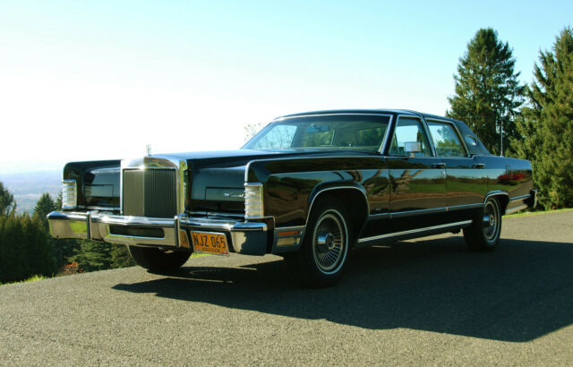 1979 Lincoln Town Car - photo 2