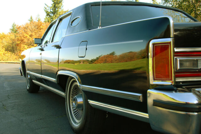 1979 Lincoln Town Car - photo 7