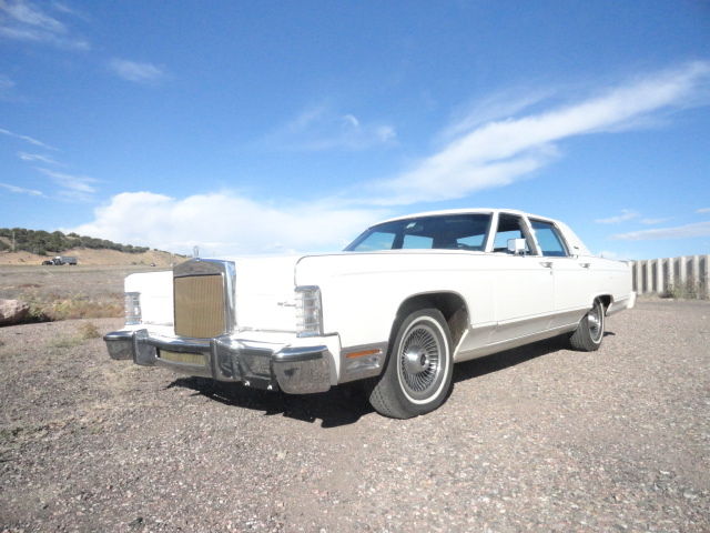1979 Lincoln Town Car COLLECTORS SERIES - photo 2