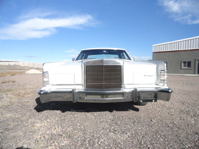 1979 Lincoln Town Car COLLECTORS SERIES - photo 3