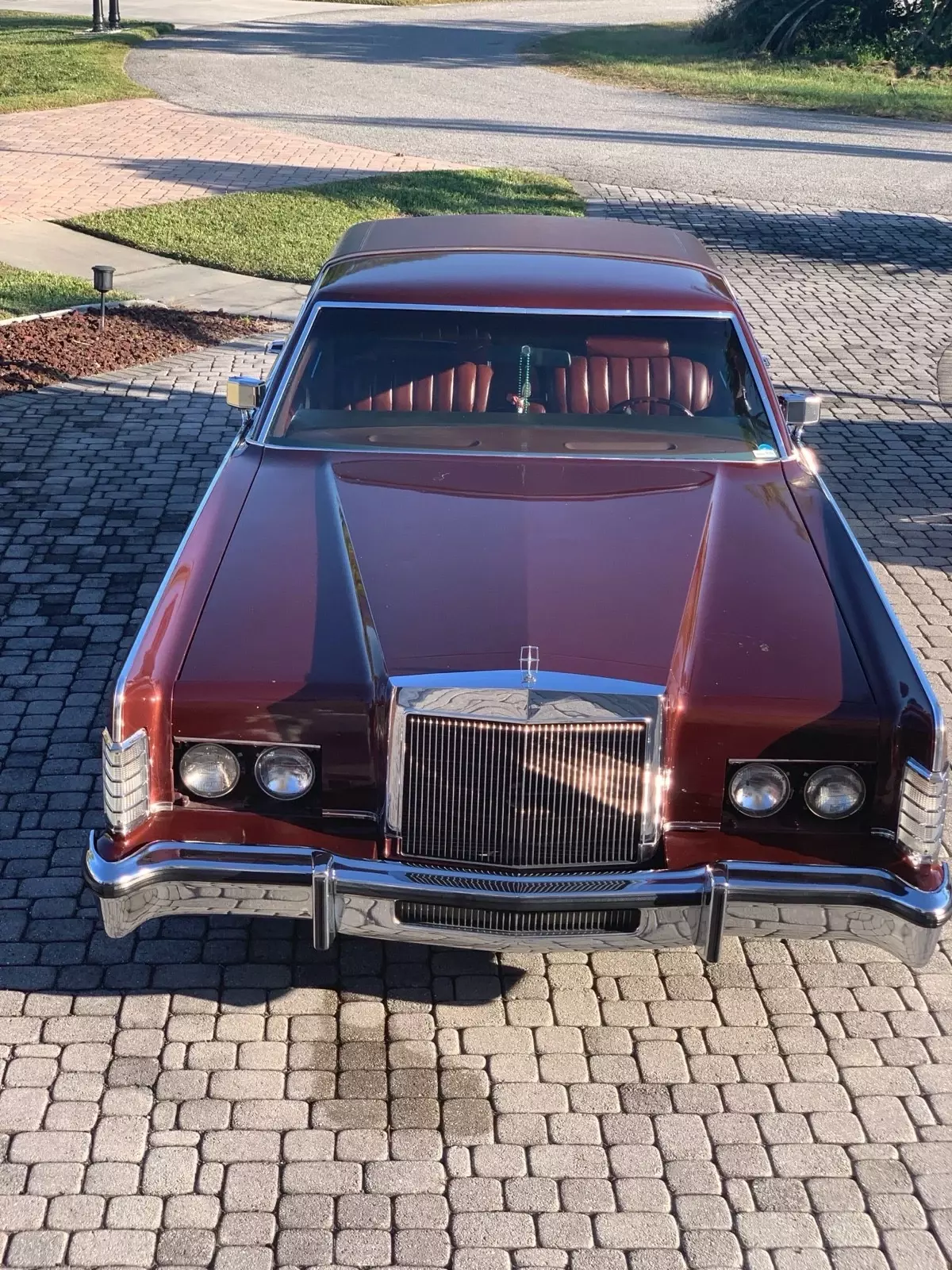 1979 Lincoln Town Car Sedan Red 1979 Lincoln Town Car