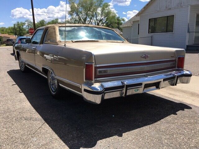 1979 Lincoln Town Coupe - photo 3