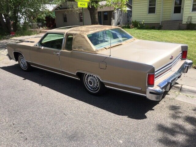 1979 Lincoln Town Coupe - photo 4