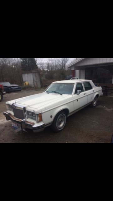 1979 Lincoln Other Base Sedan 4-Door - photo 4