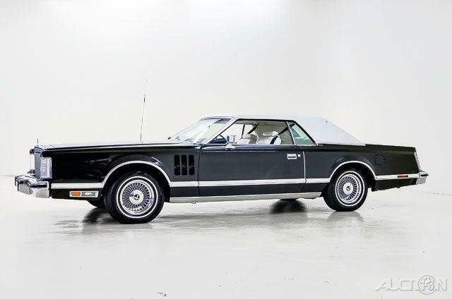 1979 Lincoln Continental Mark V Cartier - photo 2