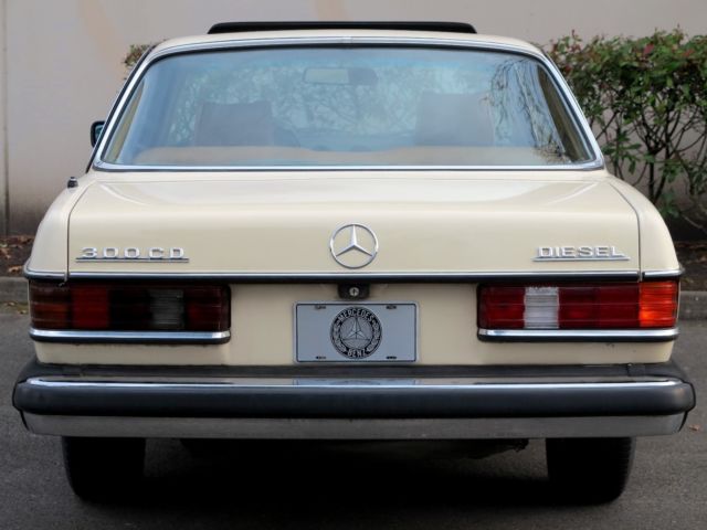 1979 Mercedes-Benz 300-Series 300CD - photo 12
