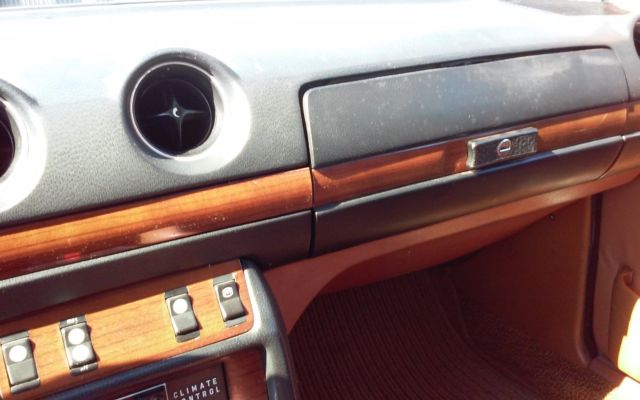 1979 Mercedes-Benz 300-Series - photo 9