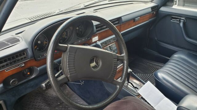 1979 Mercedes-Benz 300-Series 300SD - photo 10