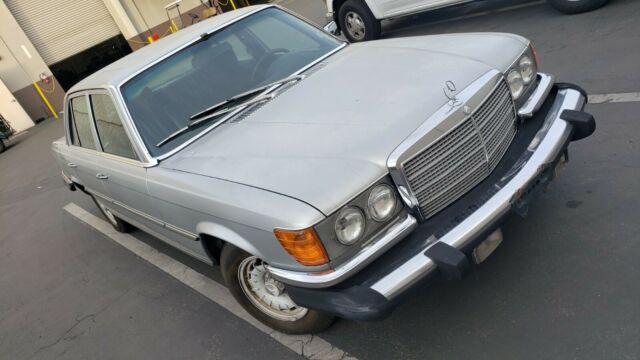 1979 Mercedes-Benz 300-Series 300SD - photo 4