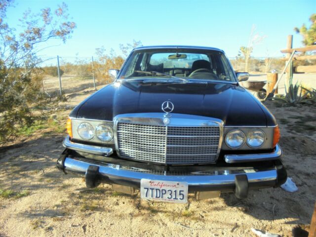 1979 Mercedes-Benz 400-Series
