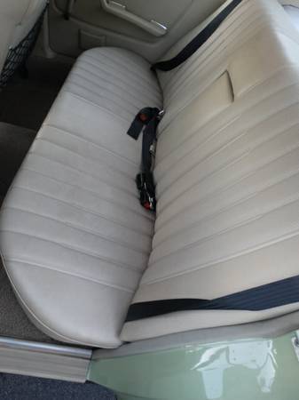 1979 Mercedes-Benz 200-Series - photo 10