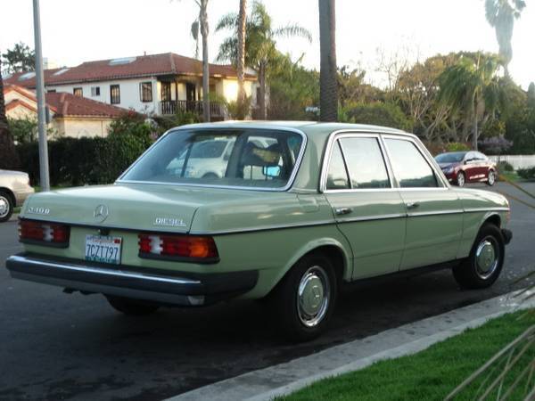 1979 Mercedes-Benz 200-Series - photo 6