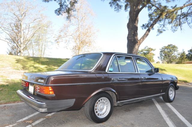 1979 Mercedes-Benz 200-Series Standard - photo 3