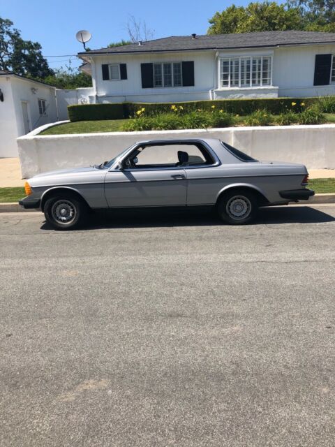 1979 Mercedes Benz 280 CE Coupe 1979 Mercedes-Benz 280 CE Blue MB Tex