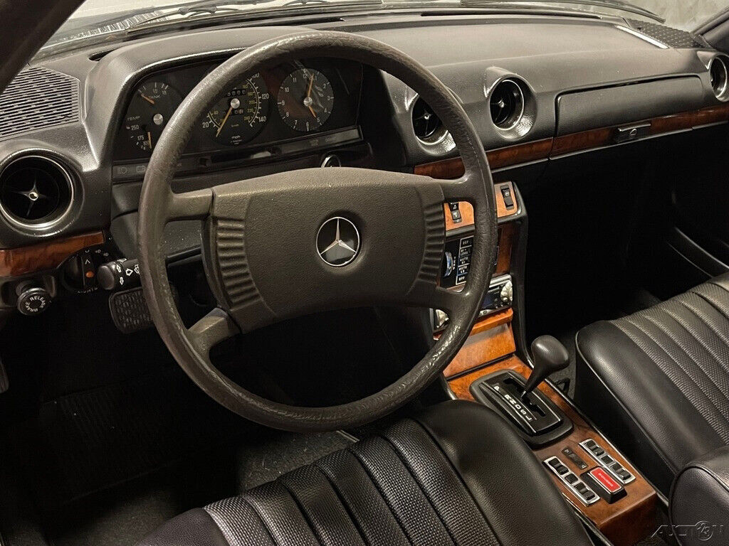 1979 Mercedes-Benz 200-Series Sunroof Coupe - photo 13