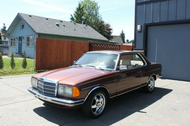 1979 Mercedes-Benz 200-Series 280CE - photo 3
