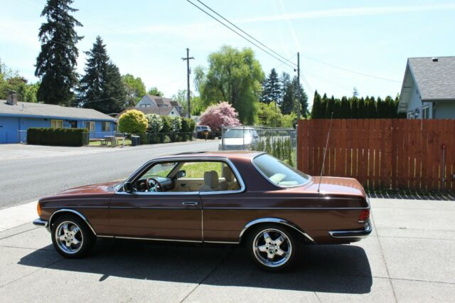 1979 Mercedes-Benz 200-Series 280CE - photo 4