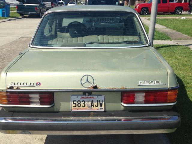 1979 Mercedes-Benz 300-D diesel 1979 Mercedes-Benz 300-Series