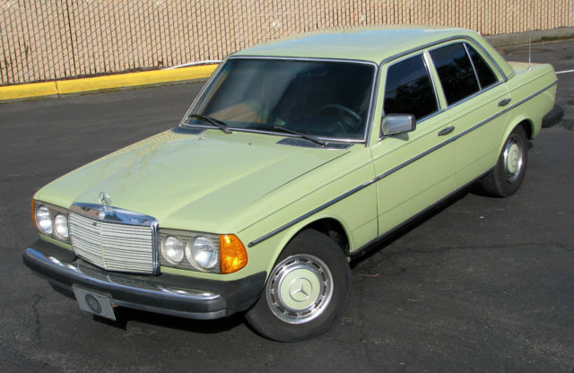 1979 Mercedes-Benz 300-Series - photo 2