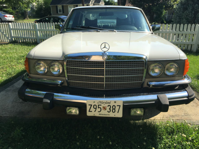 1979 Mercedes-Benz 300-Series 300SD - photo 2