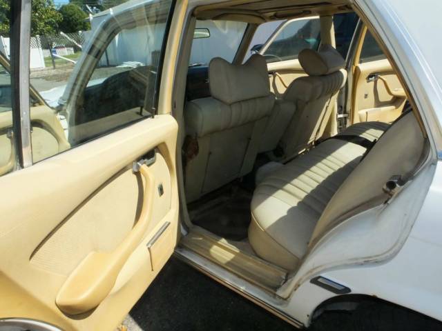 1979 Mercedes-Benz 300-Series 300SD - photo 7