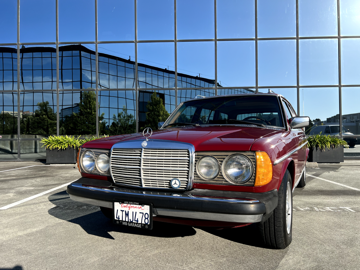 1979 Mercedes-Benz 300-Series - photo 2