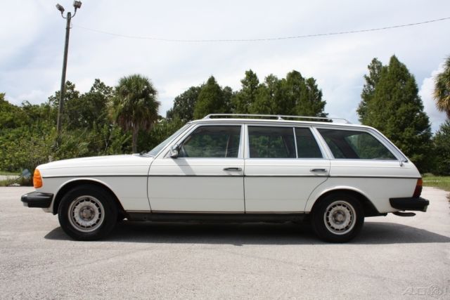 1979 Mercedes-Benz 300-Series 300TD WAGON DIESEL W123 T-MODEL NO RESERVE!! - photo 3