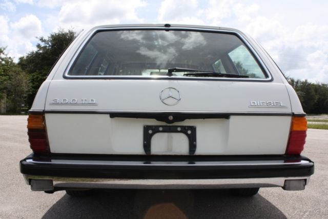 1979 Mercedes-Benz 300-Series 300TD WAGON DIESEL W123 T-MODEL NO RESERVE!! - photo 7