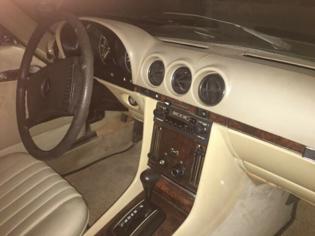 1979 Mercedes-Benz 400-Series - photo 8