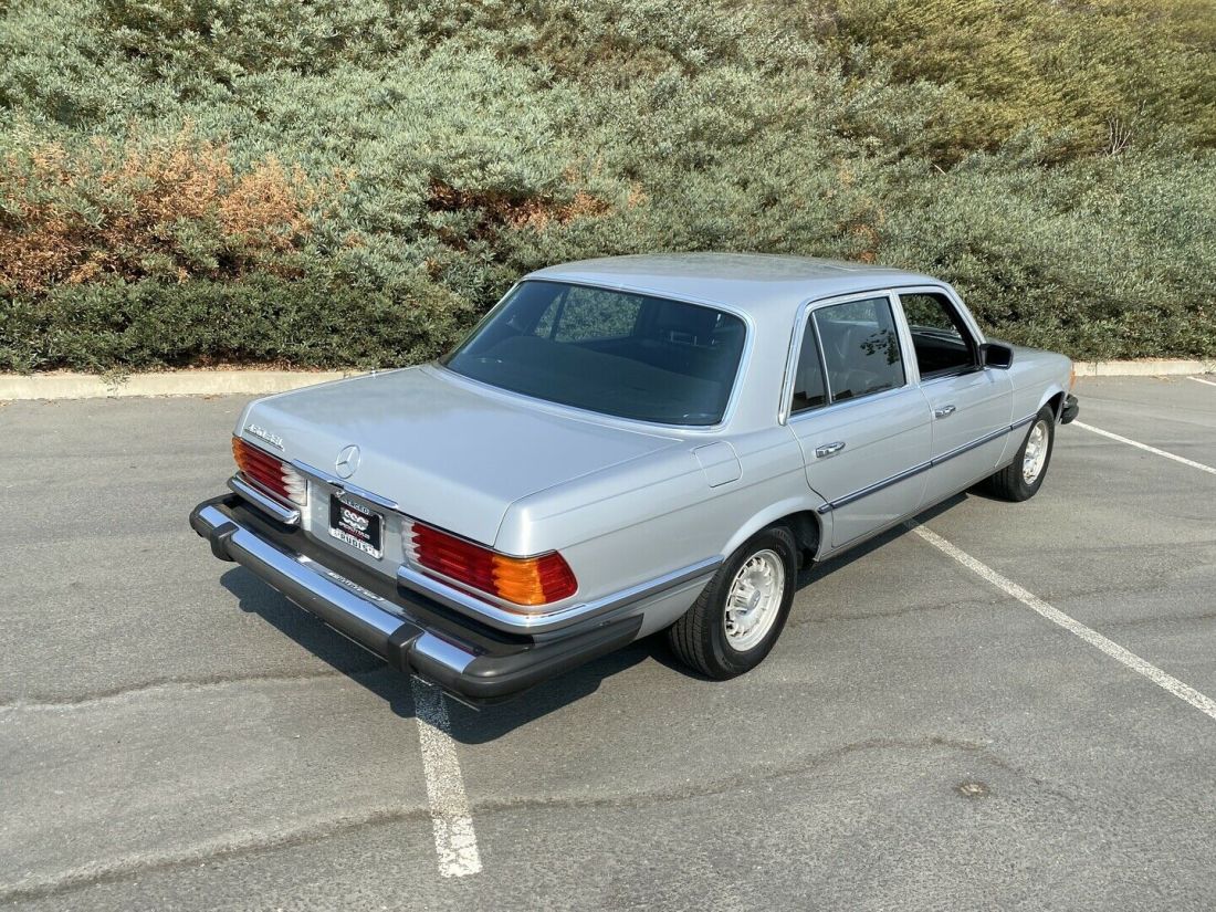 1979 Mercedes-Benz 400-Series - photo 12