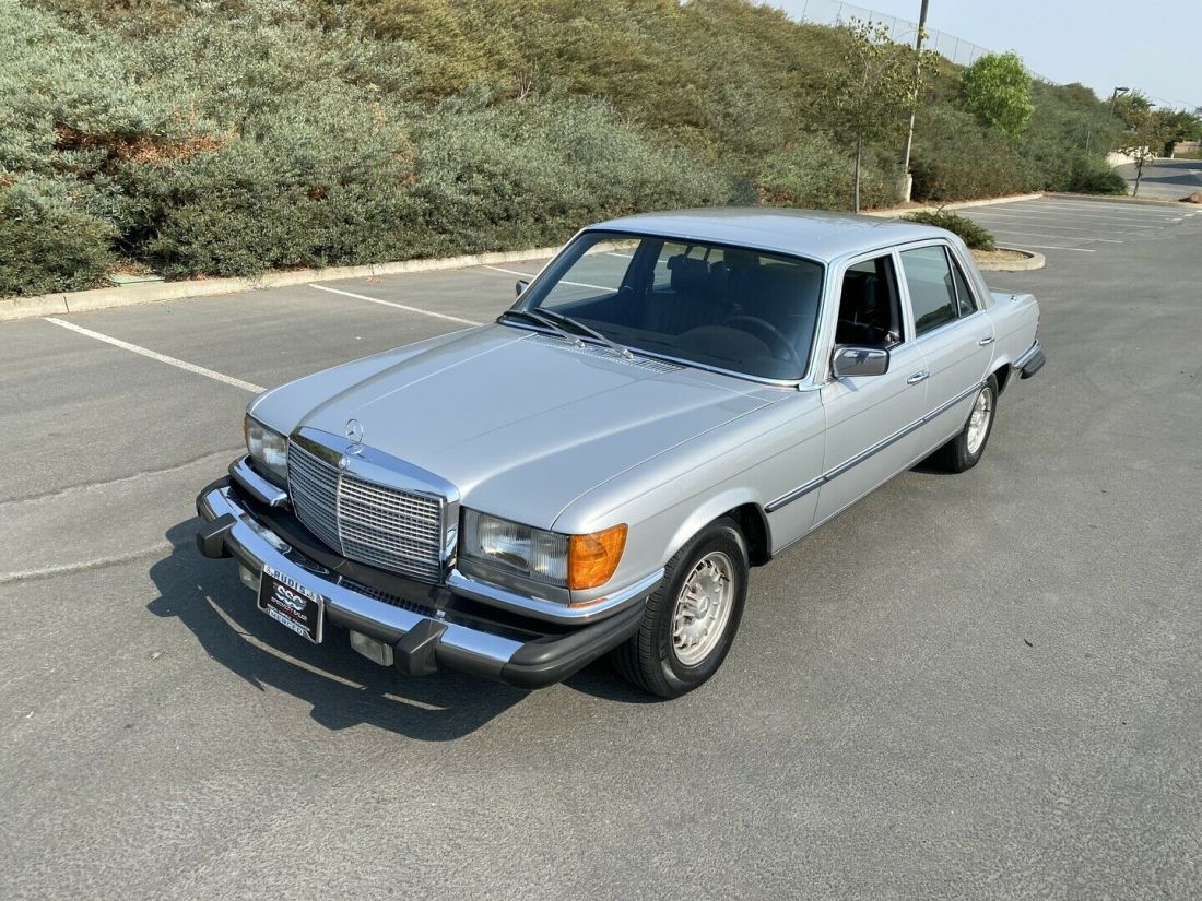 1979 Mercedes-Benz 400-Series - photo 2