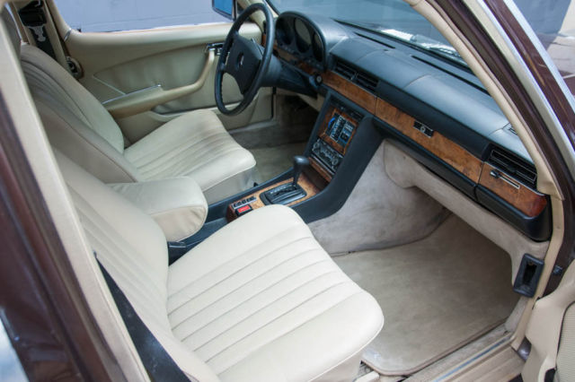 1979 Mercedes-Benz 400-Series - photo 8