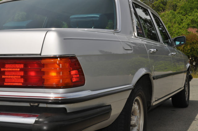 1979 Mercedes-Benz 400-Series -- - photo 5