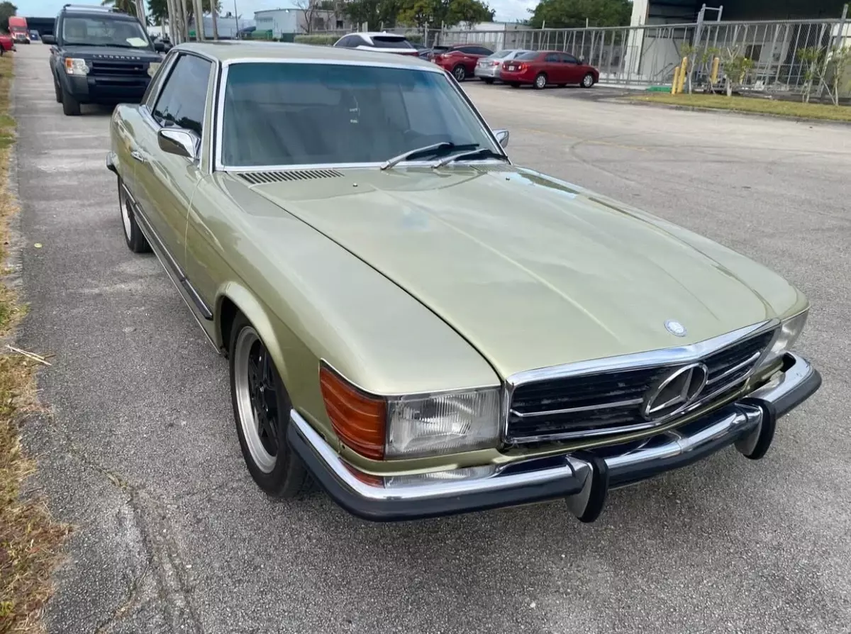 1979 Mercedes-Benz 400-Series