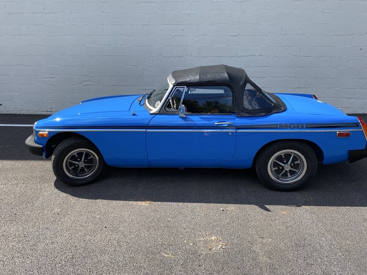 1979 MG B - photo 4