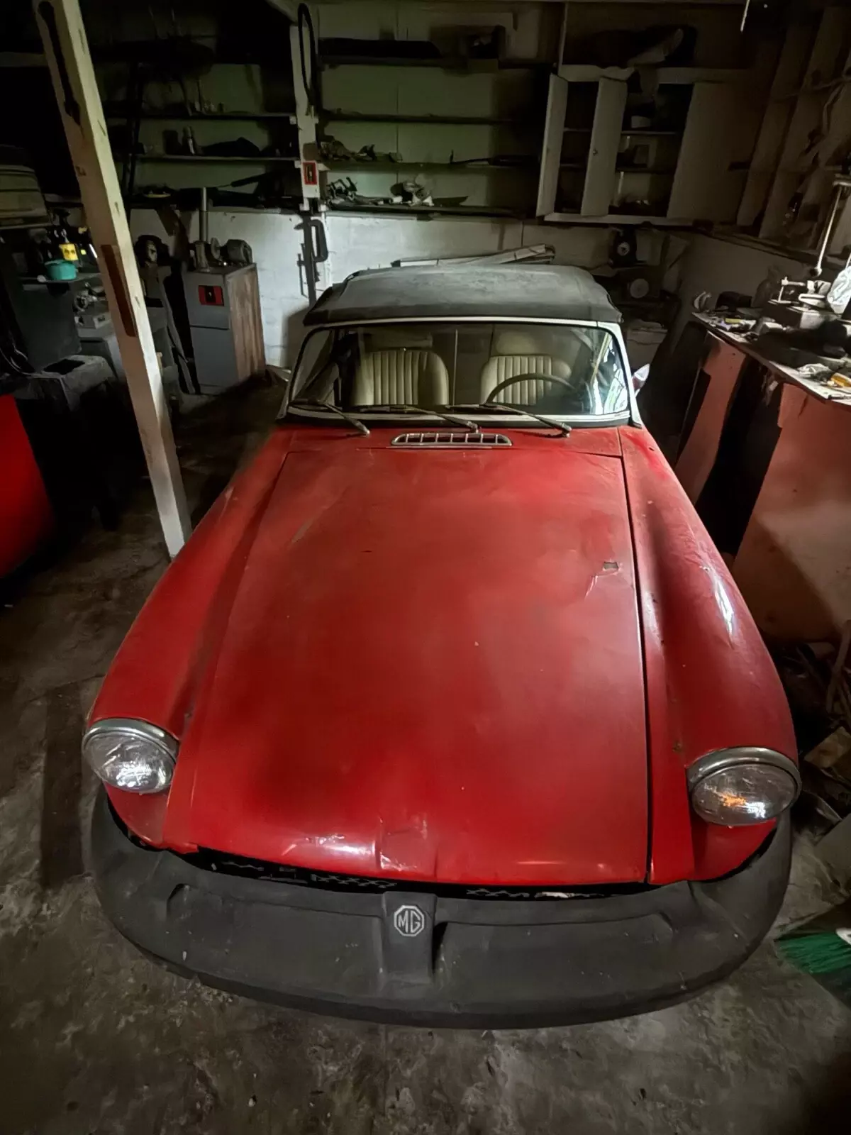 1979 MG B coupe - photo 5