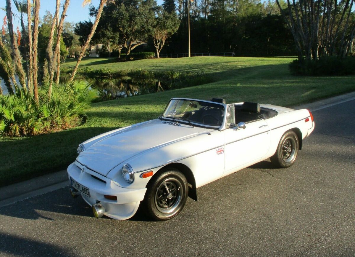 1979 MG MGB ROADSTER GORGEOUS VERY RARE CAR ! HARD TOP AND SOFT TOP MUST SEE 1979 MG MGB