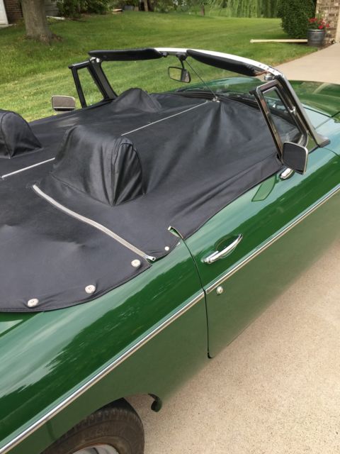 1979 MG MGB 2 door convertable - photo 3