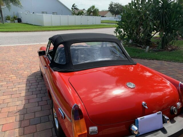 1979 MG MGB NO RESERVE - photo 9